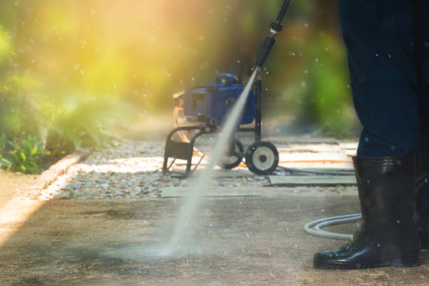 Best Gutter Cleaning  in Lindsborg, KS